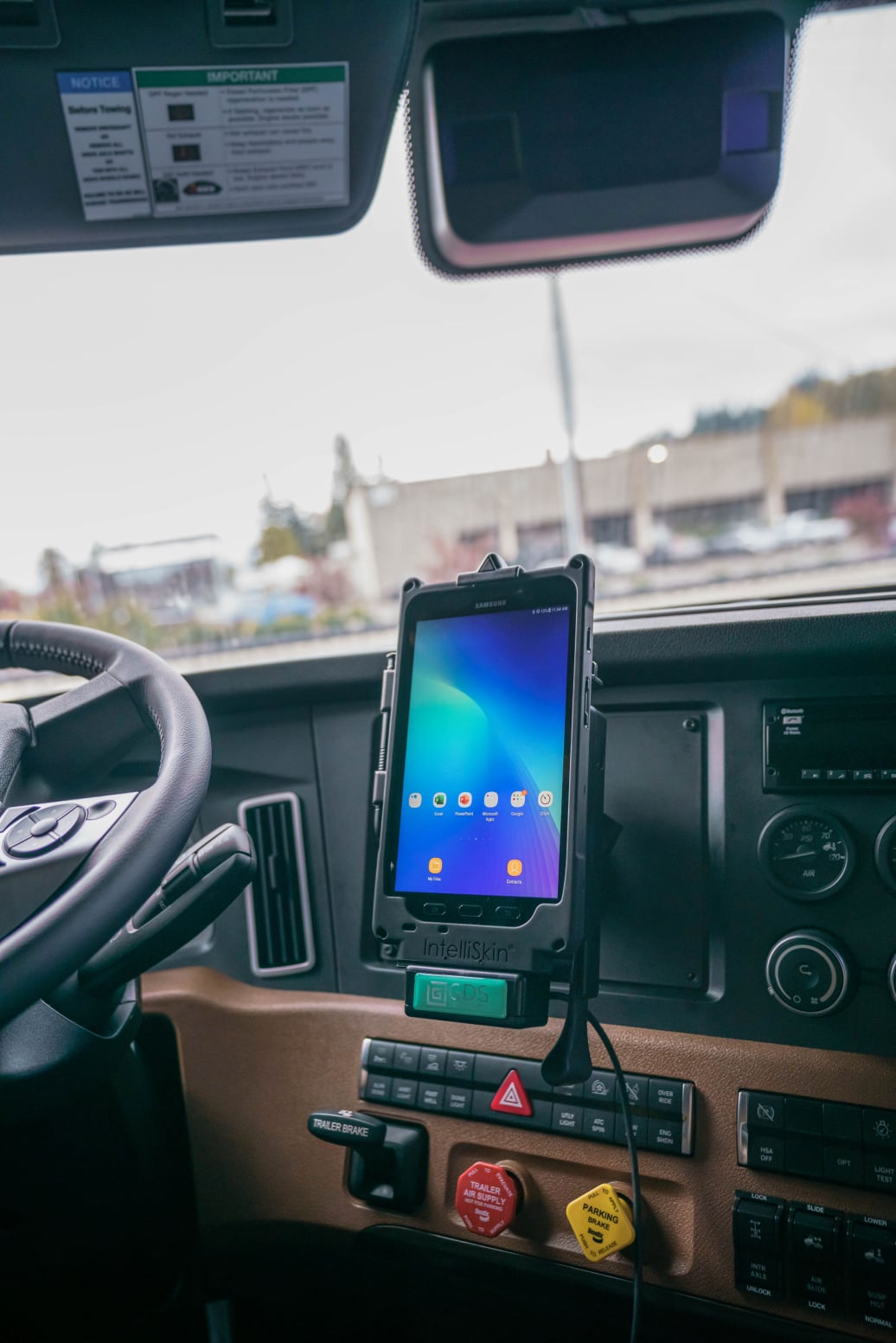 Smarte USB-Ladelösungen speziell für den Einsatz in Fahrzeugen.